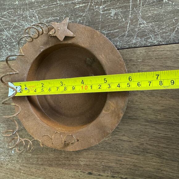 Primitive Style Rusty Metal Star Twisted Handle Candle Potpourri Holder - Picture 4 of 6